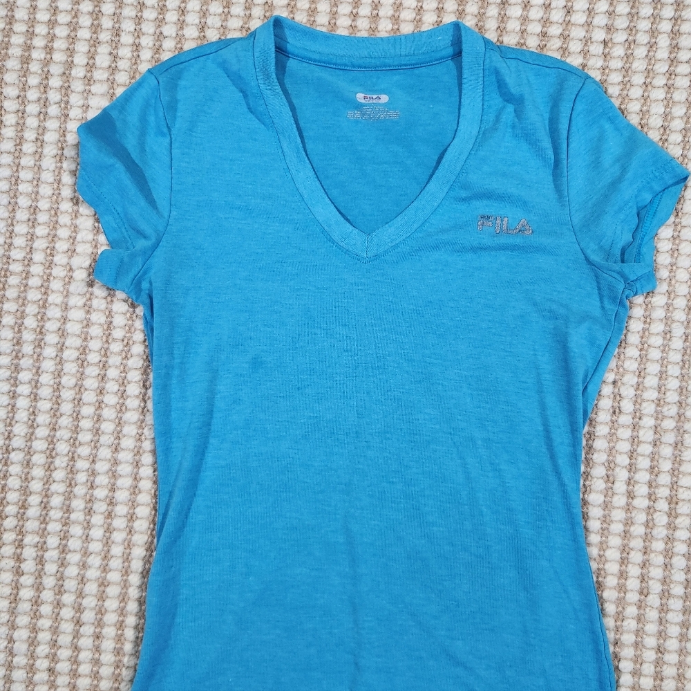 Fila Y2K Soft  Turquoise V-Neck Short Sleeve Athleisure Fitted  Tee